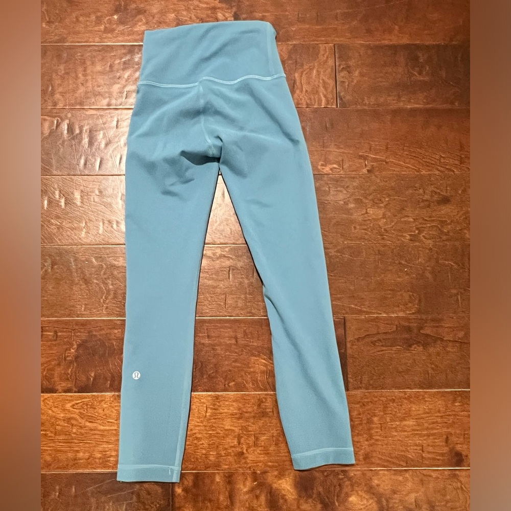 Lululemon Wunder Train High rise crop 23